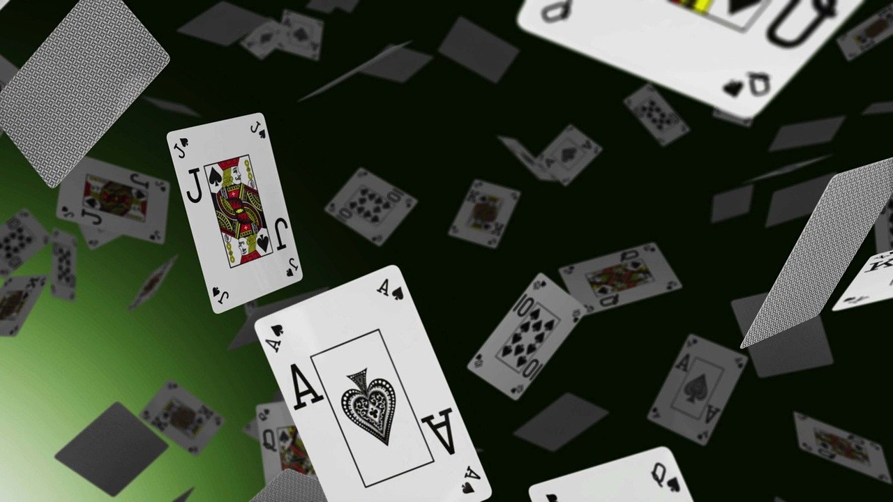 How to Maximize Your Winnings and Experience When Gambling Online