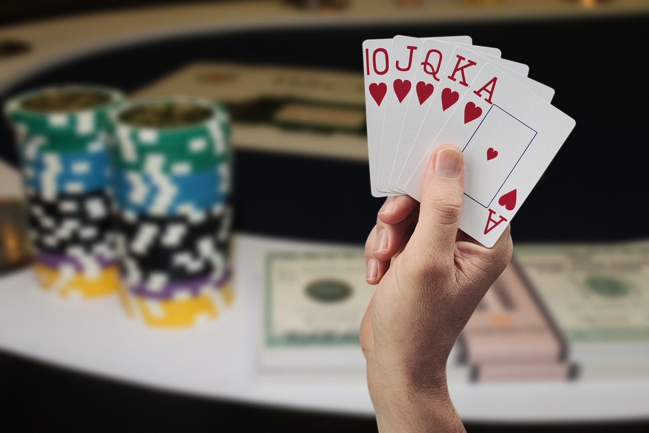 4 Tips to Improve Texas Hold ‘Em Strategy