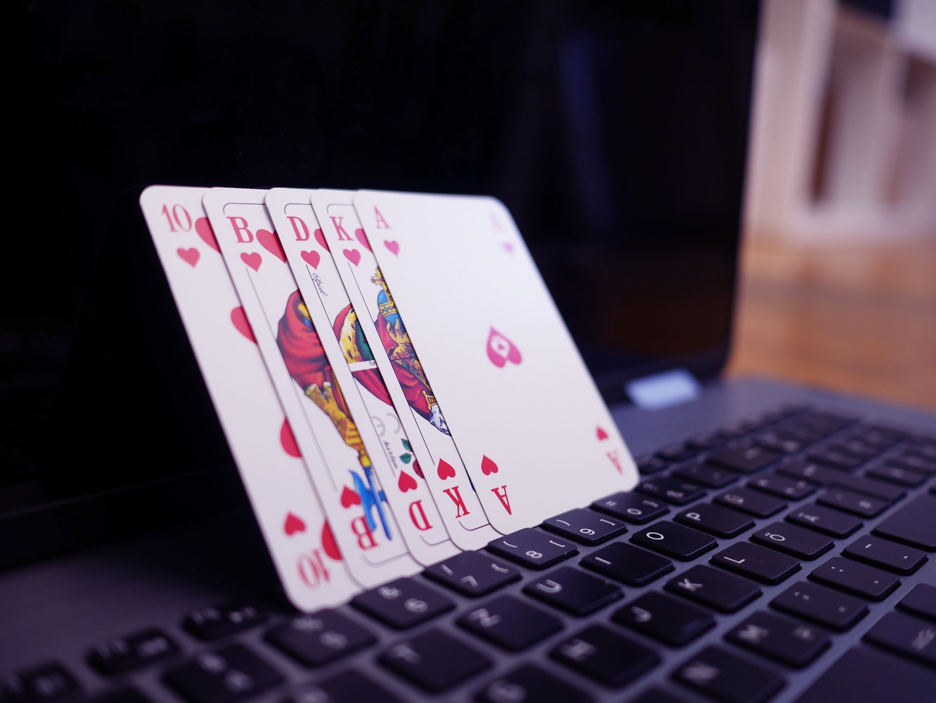 Winning Tips in Online Poker: How Pros Dominate the Match