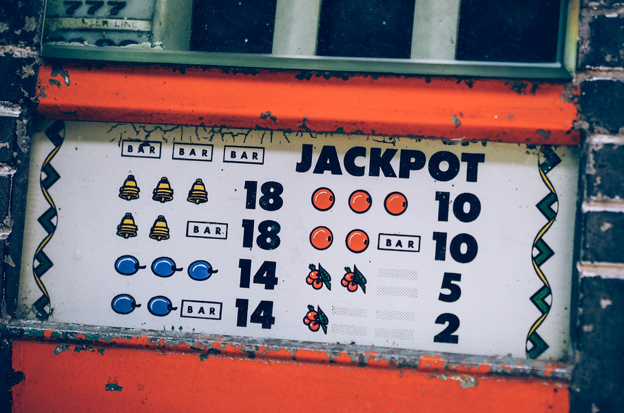 The Evolution of Slot Games: From Mechanical to Digital