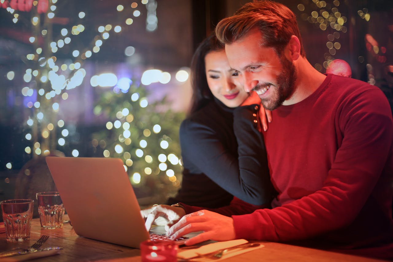 The Evolution of Online Casinos: From Flash Games to Immersive Live Experiences